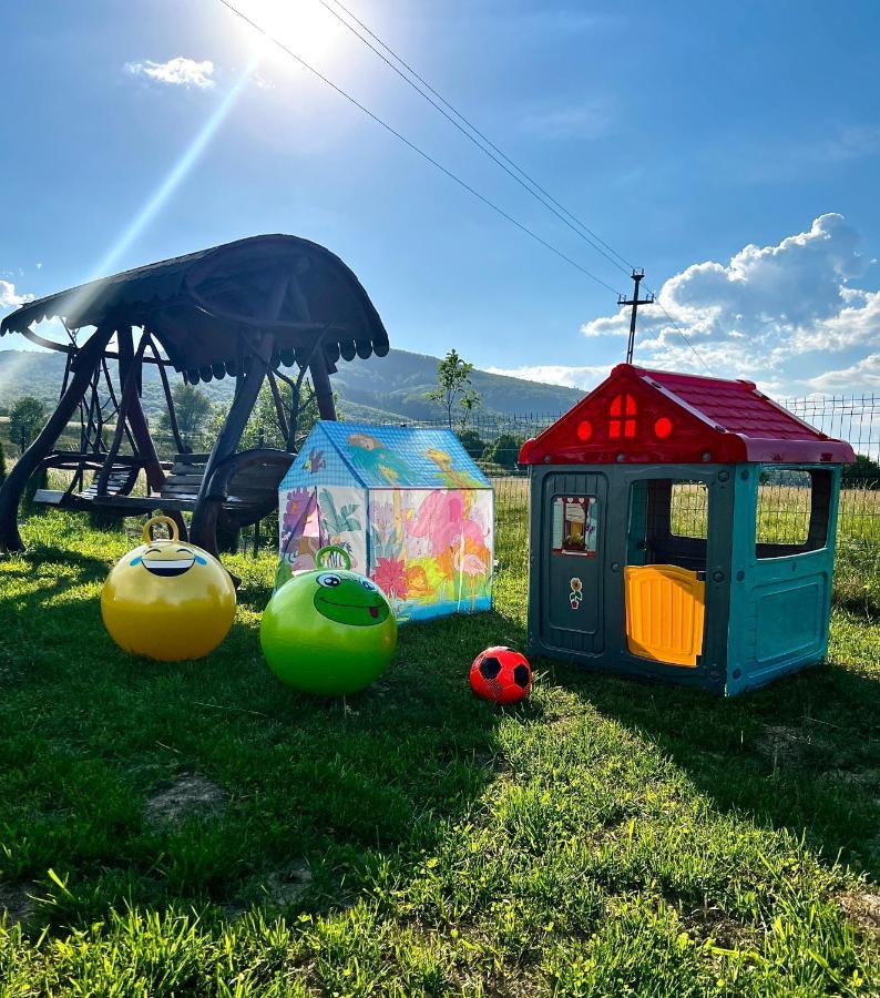 A-Frame Bucovina- Paradis Bucovinean Capu Cîmpului Exterior foto